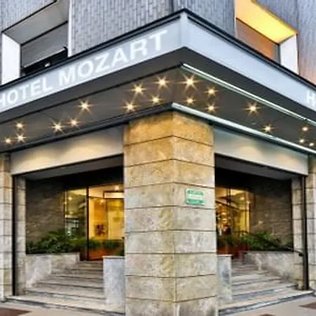 Mozart 4*
