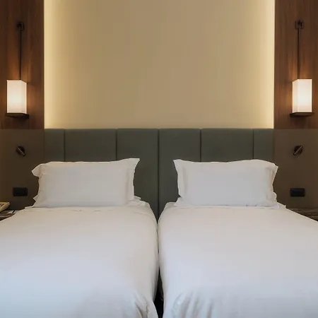 Mozart Hotel 4*