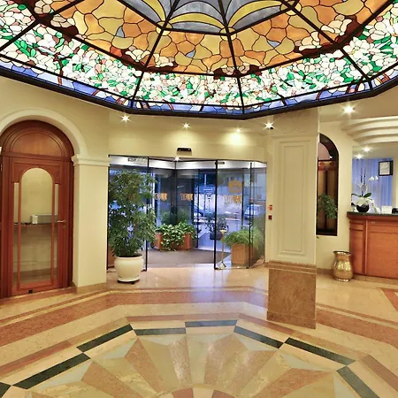Otel Mozart 4*