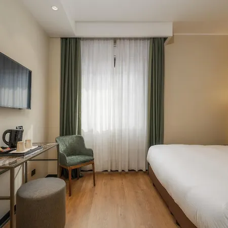 Mozart Hotell 4*