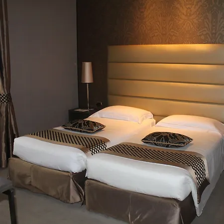 Hotell Mozart 4*