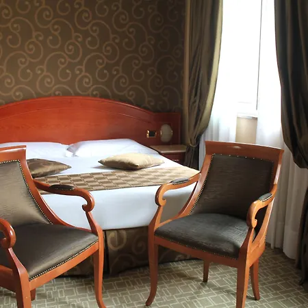 Mozart Hotell 4*