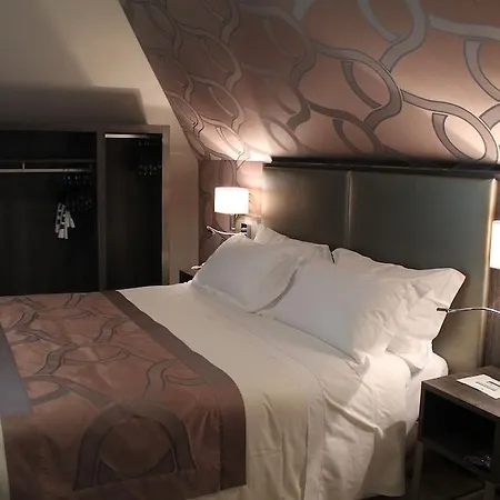 Mozart 4* Milano